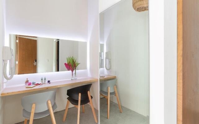 Oostel Smart Hostel