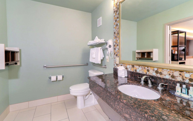 Quality Inn Near the Island Pigeon Forge