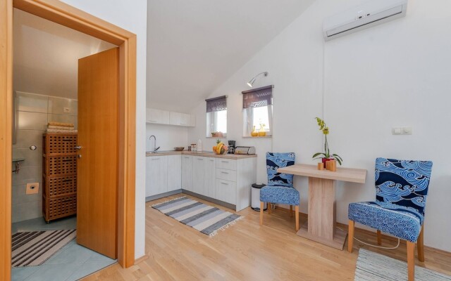 Romantic Oasis -mediterranean Style Studio