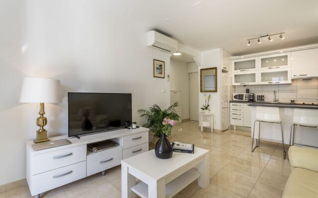 Adriatic Queen Rooms & Apartments