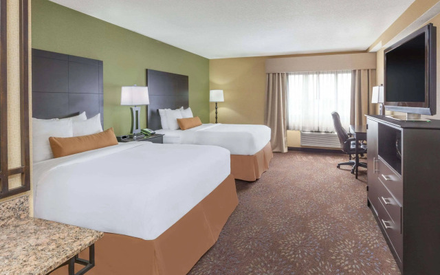 Wyndham Garden Sterling Heights