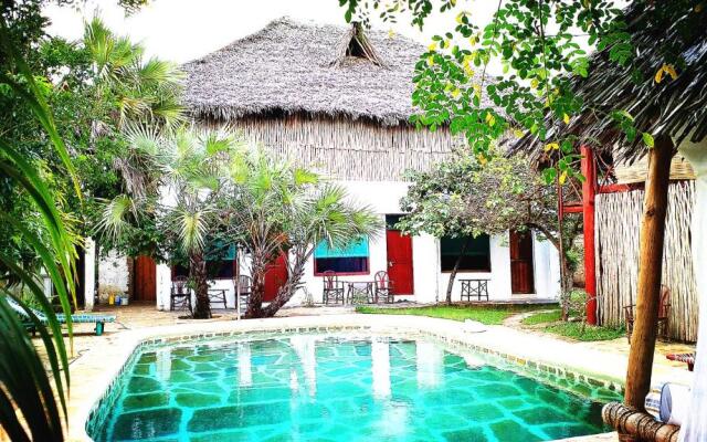 Diani Hostel