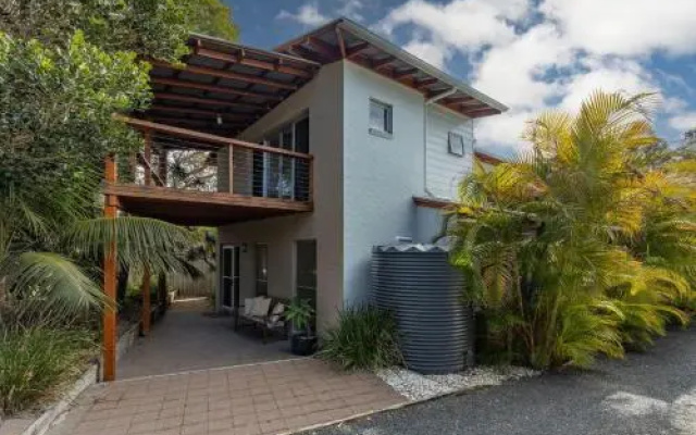OUTRIGGER - 25 Boomerang Drive
