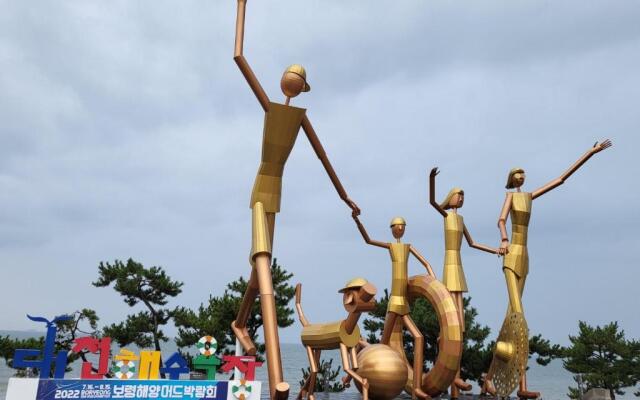 Daecheon Blue Whale Hill