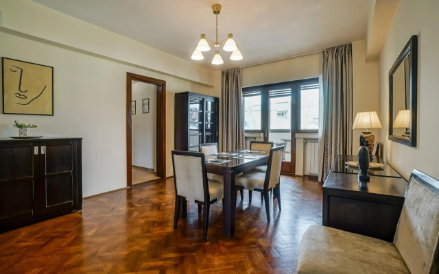 Lovely - 3 Bdr. Serviced Apartment In Old Town