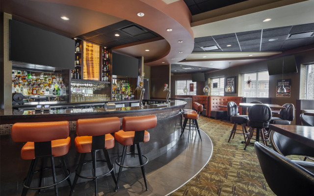 Best Western Cold Lake Inn
