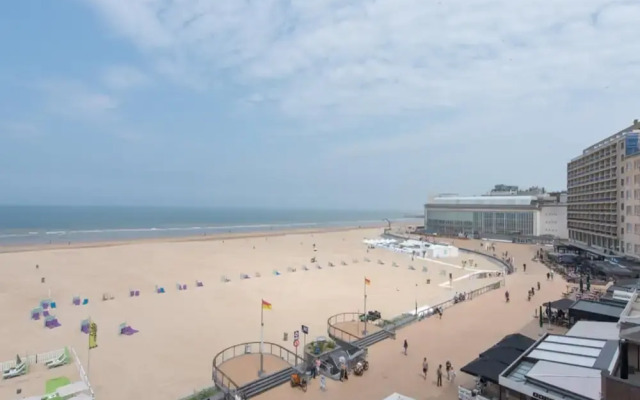 Sea View Apartment in Ostend With Terrace