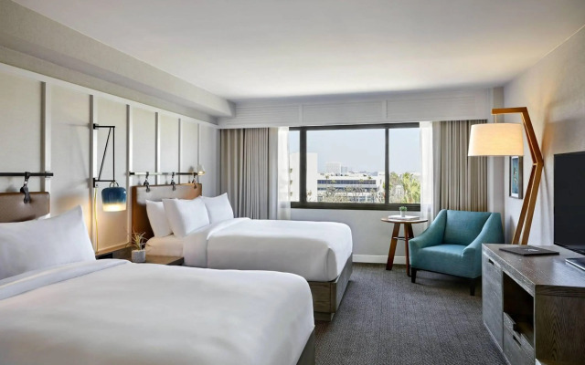 Westdrift Manhattan Beach, Autograph Collection by Marriott
