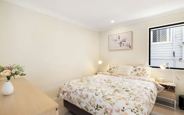 Smart Suites Self Check-in Apartments - 144 Dixon
