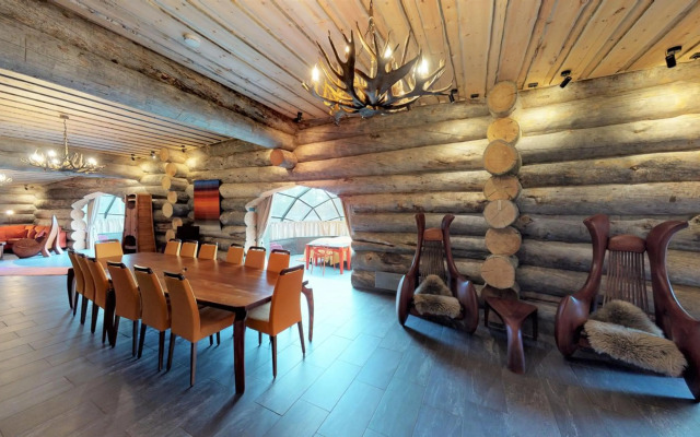 Kakslauttanen Arctic Resort