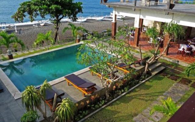 Alam Bali Beach Resort