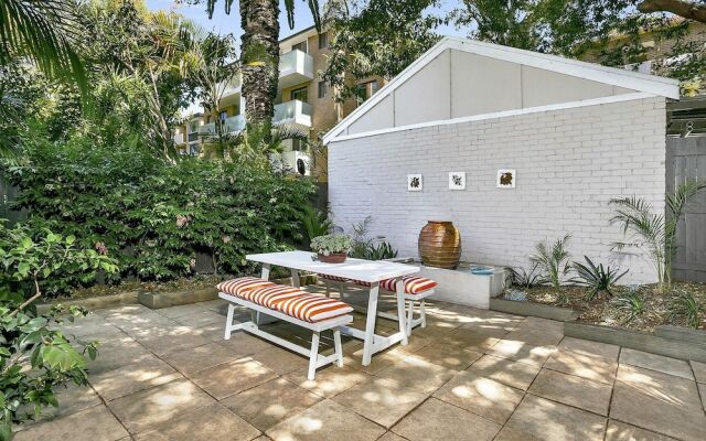 Live the Bondi Lifestyle - BB002