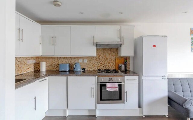 Bright & Contemporary 1BD Flat - Haggerston