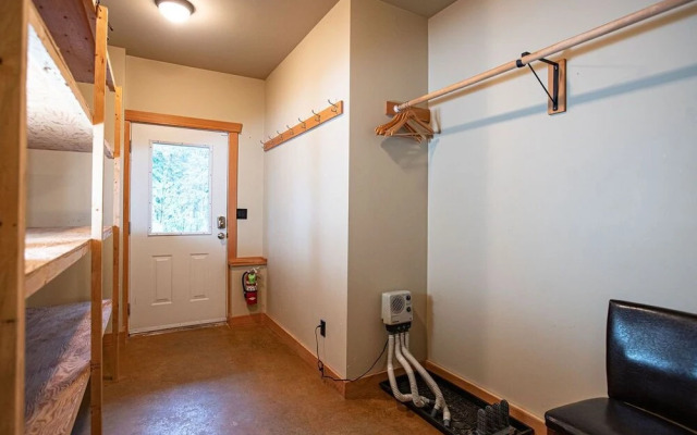 Begbie Snug by Revelstoke Vacations