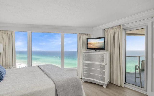 Beachside Two 4373