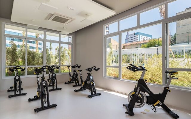 Summit Pinheiros by Okaeri Home Aparts