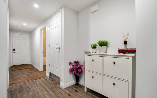 Affordable Long-term Stays Welcome 1BR Suite