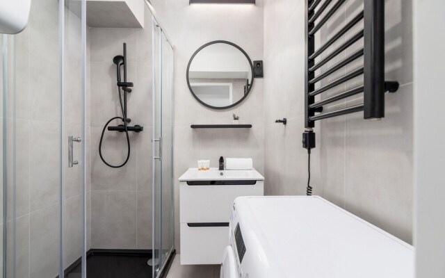 Studio Rynek Dębnicki by Renters