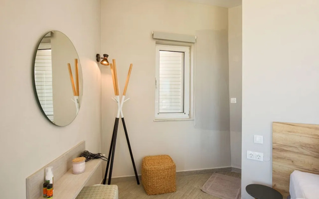Yasmine Apartments