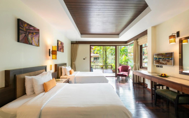 Khaolak Bay Front Resort
