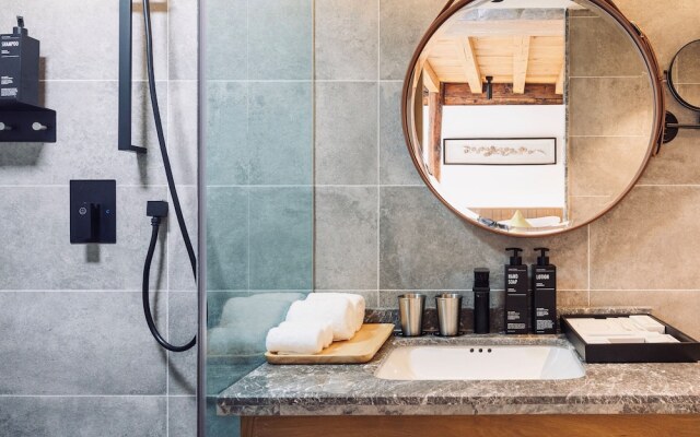 LUX Tea Horse Road Da Ju Village