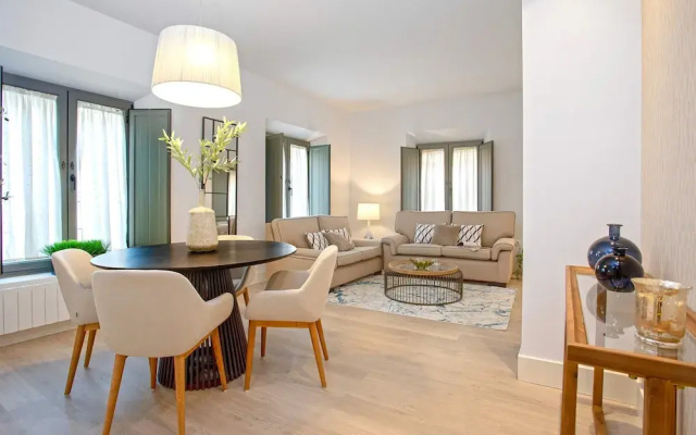 Bright Apartment in Granada Varela