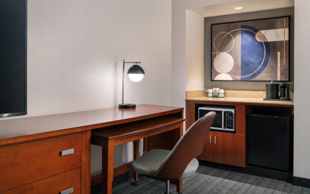 Courtyard by Marriott Seattle Southcenter