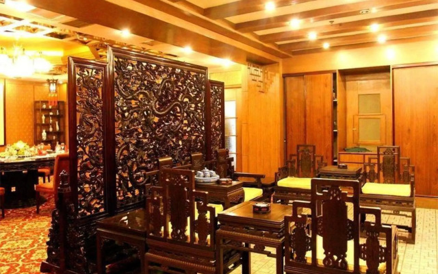 Right Day City Hotel