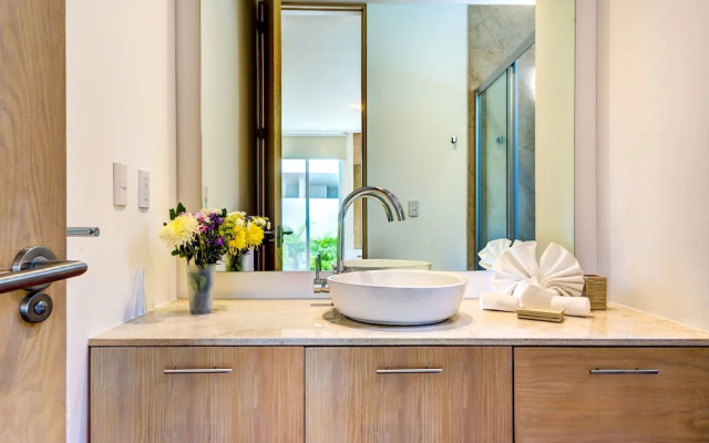 Atthakan 3 bedroom apartment sleeps 10