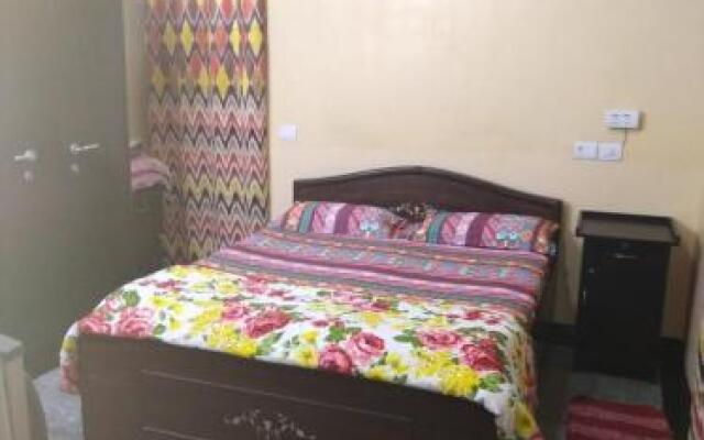 Delhi Expats Guest Home