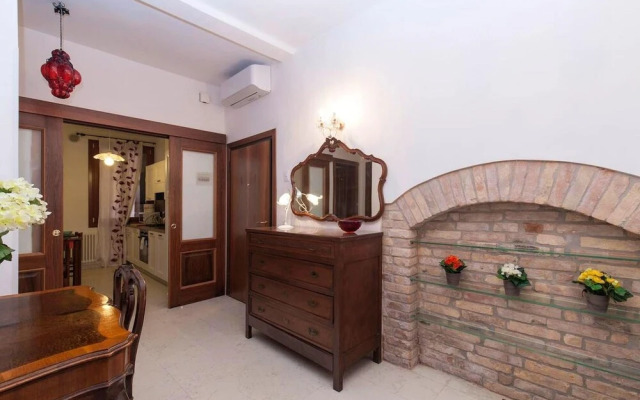 Apartment With 2 Bedrooms In Venezia, With Wifi