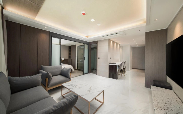UTOP Boutique Hotel & Residence