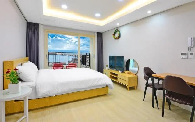 Seogwipo Daepyeong Olleh Pension