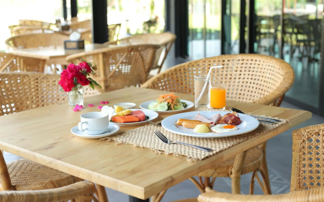 Navela Hotel & Banquet
