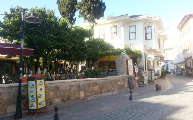 Konukzade OldTown Apart