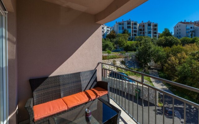 Apartment Cherry