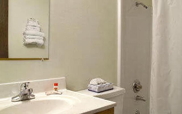 Travelodge by Wyndham Yankton