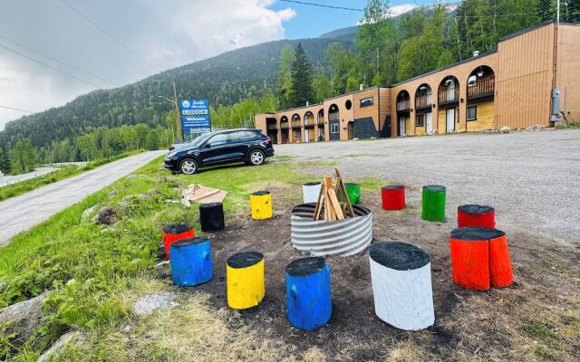 Avola Mountain Lodge