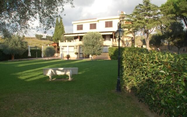 Bed and Breakfast La Corte degli Ulivi