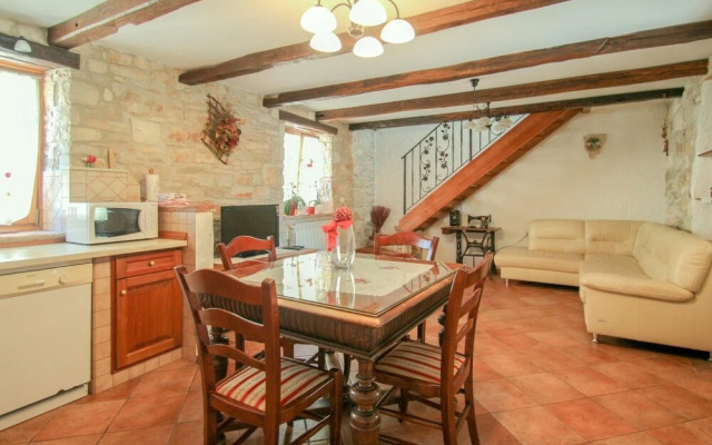 Ariana A4 in Novigrad