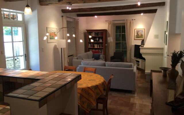 Bastide Casa Mira au domaine d' Esclatesang, 5 ha, Apt, parc du Luberon