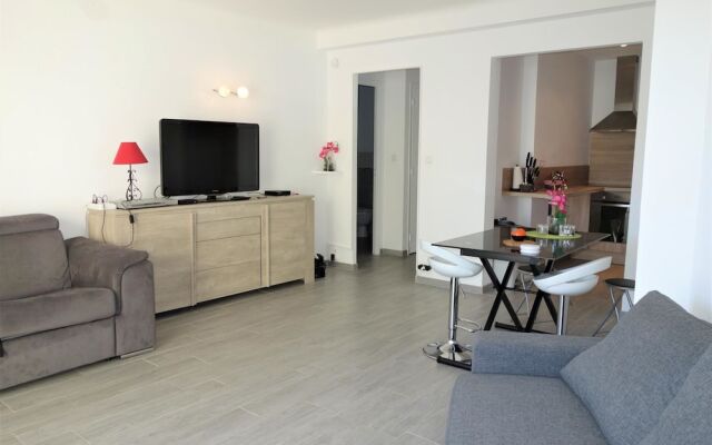 VANEAU Grand studio alexandre 3