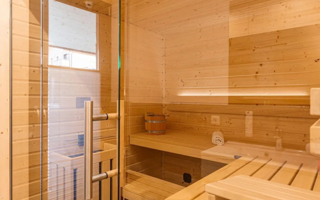 Apartment With Finnish Sauna and Pool