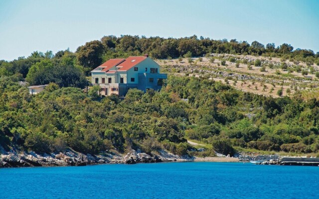 Awesome Home in Kneze With Wifi and 2 Bedrooms