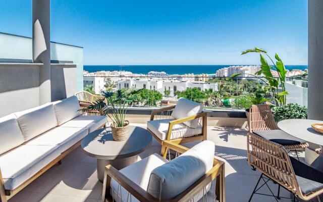 LME92B - Top class flat in Estepona, near beach