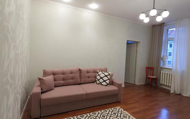 LovelyHome 39 (Lovelyhome 39) on 77A Komsomolskaya Street
