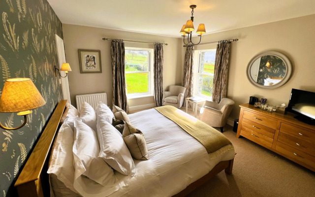 Ravenstone Lodge Country House Hotel