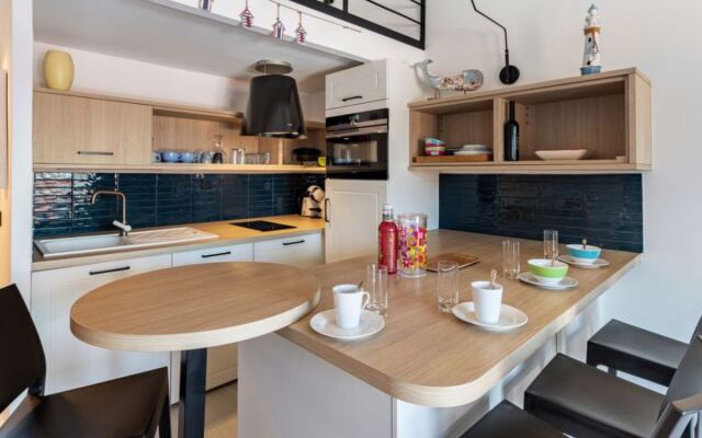 La Corniche - INH 33567