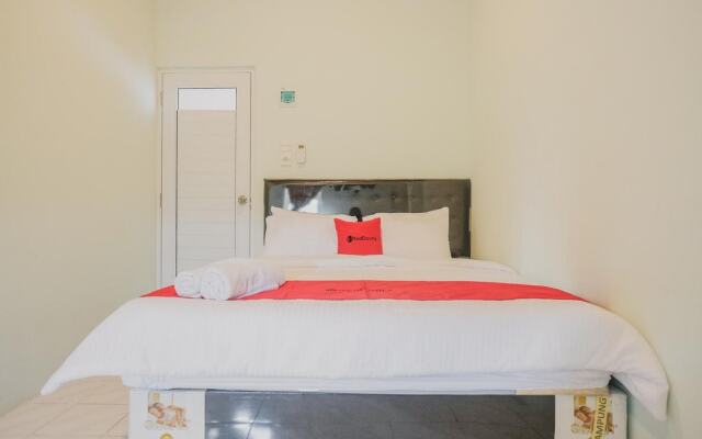 RedDoorz @ Jalan Pangeran Antasari Lampung 2