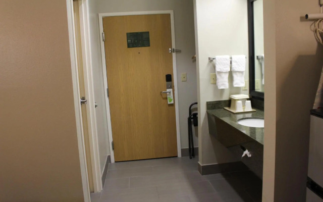 Homegate Inn and Suites